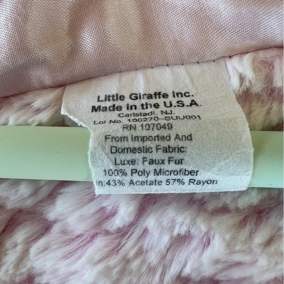 Little Giraffe Luxe Waves Pink Plush Baby Blanket Satin Trim 30 x 35.5 GUC - Picture 8 of 9